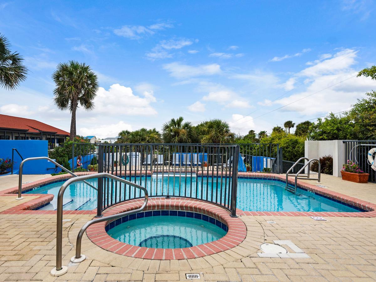 Beachside Inn Destin Bagian luar foto